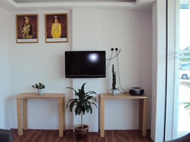 Gm City Hotel Кланг Екстериор снимка
