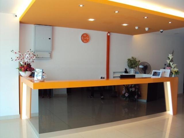 Gm City Hotel Кланг Екстериор снимка
