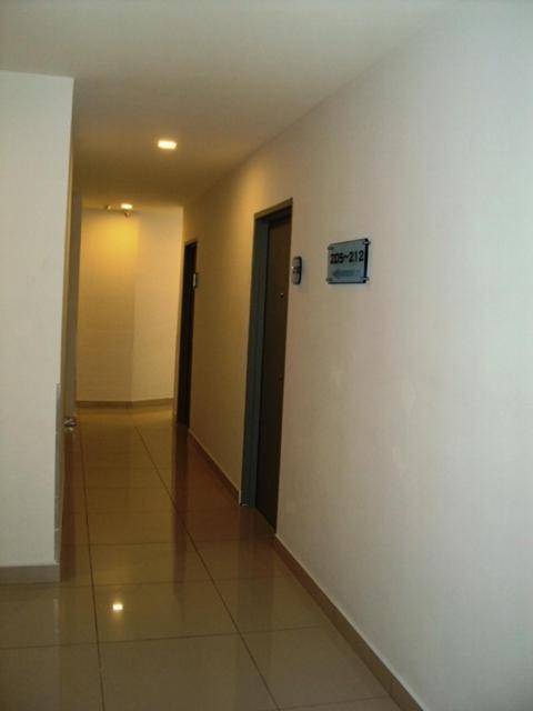 Gm City Hotel Кланг Екстериор снимка