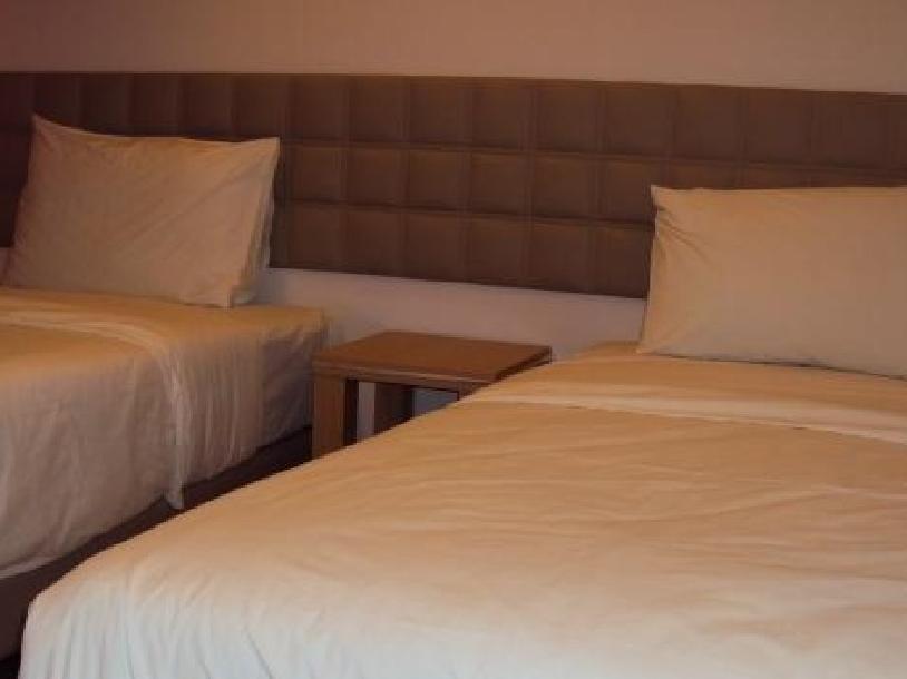 Gm City Hotel Кланг Екстериор снимка